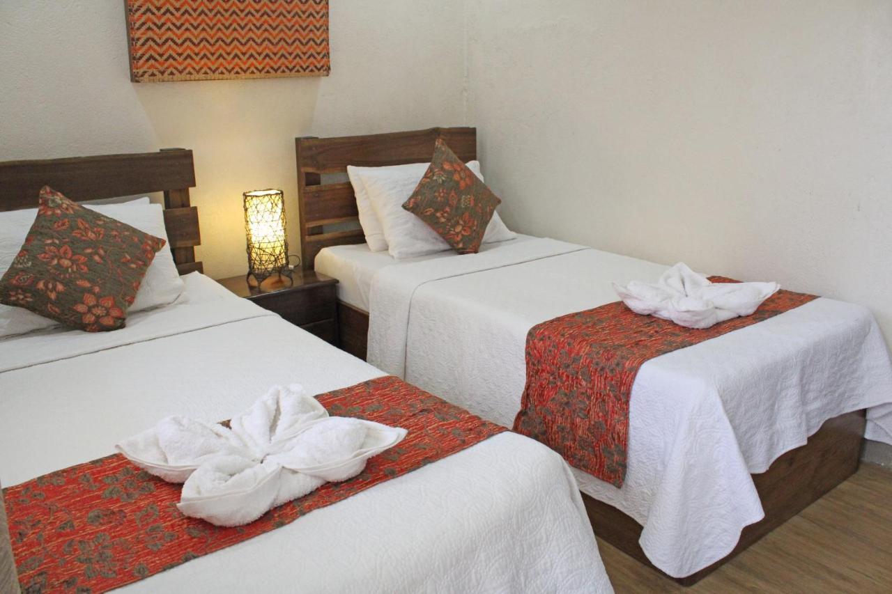 Balaibinda Lodge Coron Bagian luar foto